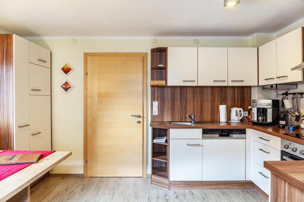 Ferienwohnung Galerie Kaiser Mayrhofen Luaran gambar