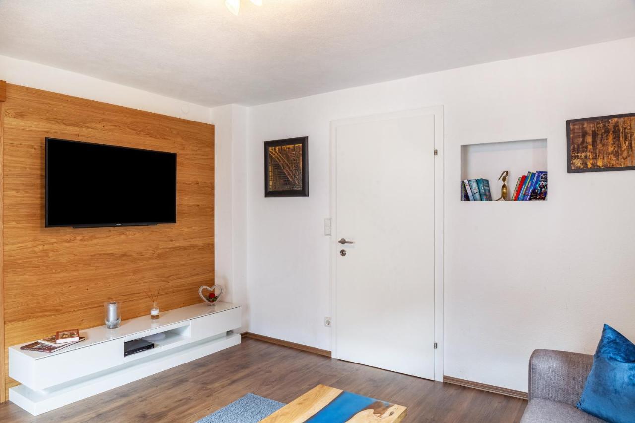 Ferienwohnung Galerie Kaiser Mayrhofen Luaran gambar