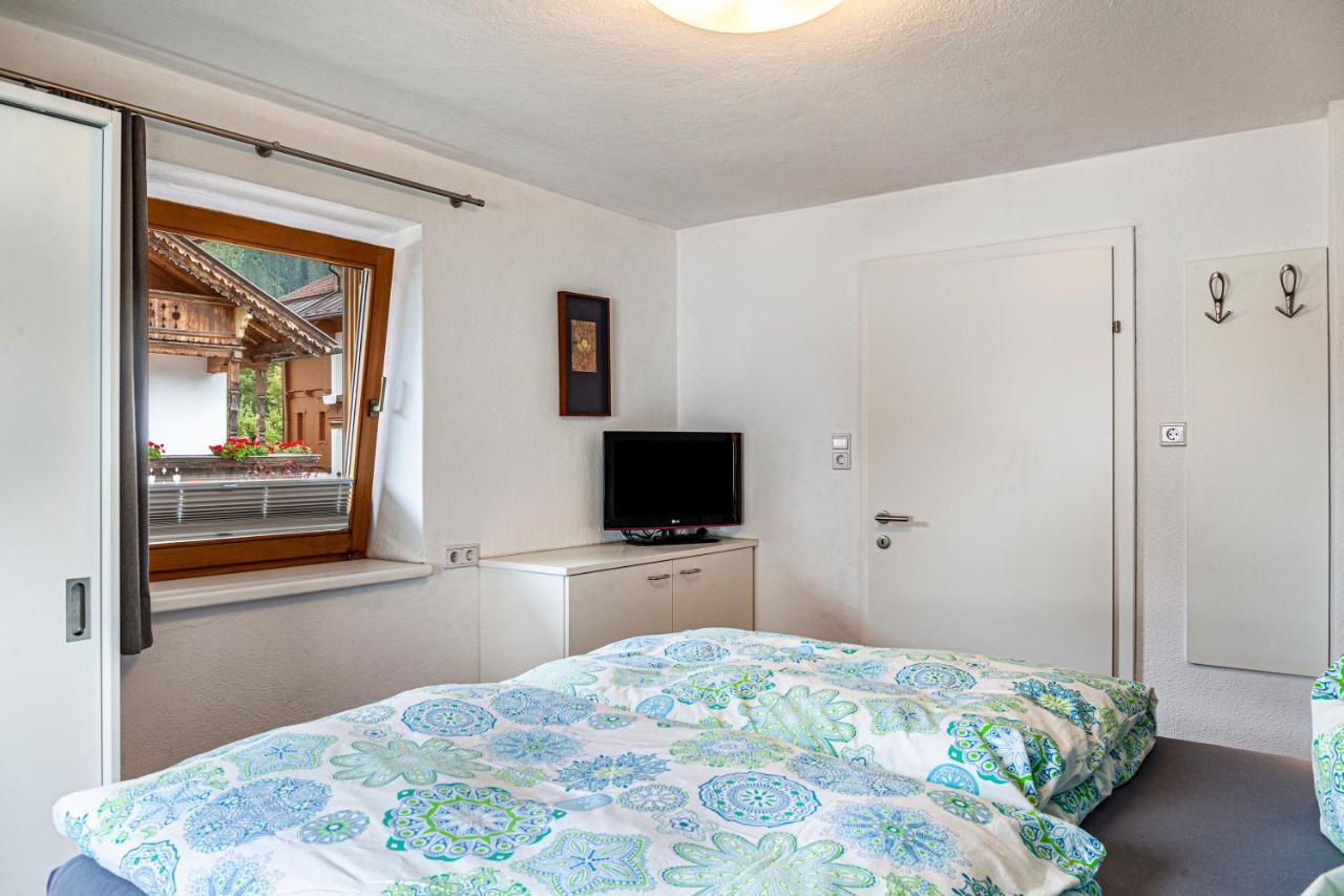 Ferienwohnung Galerie Kaiser Mayrhofen Luaran gambar